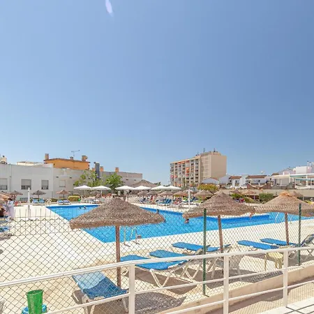 Awesome Apartment In Torremolinos With Outdoor Swimming Pool, Wifi And 1 Bedrooms Διαμέρισμα Τορρεμολίνος