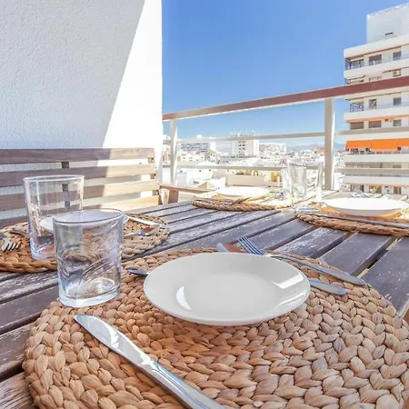 Awesome Apartment In Torremolinos With Outdoor Swimming Pool, Wifi And 1 Bedrooms 公寓